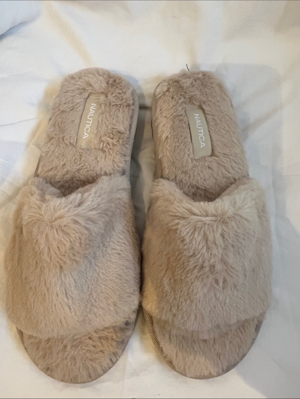 Nautica Plush Open-Toe Slide Slippers in Light Taupe